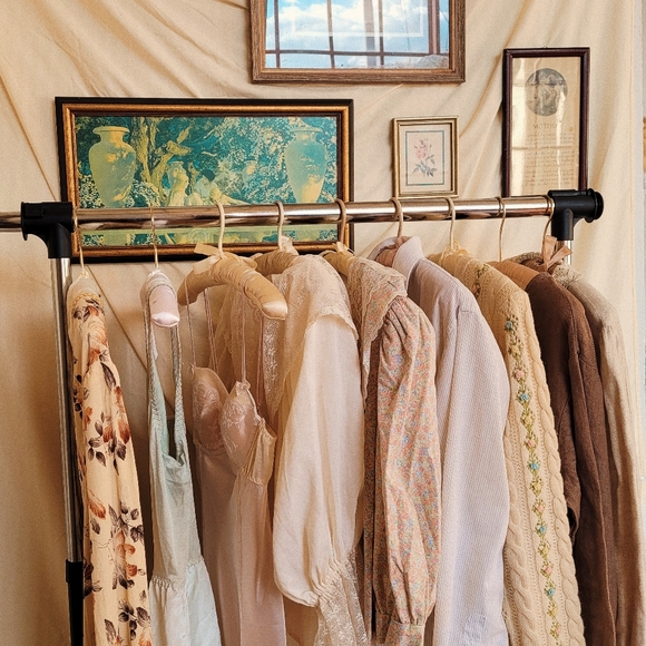 About Me🌷🌿 - Picture 6 of 7